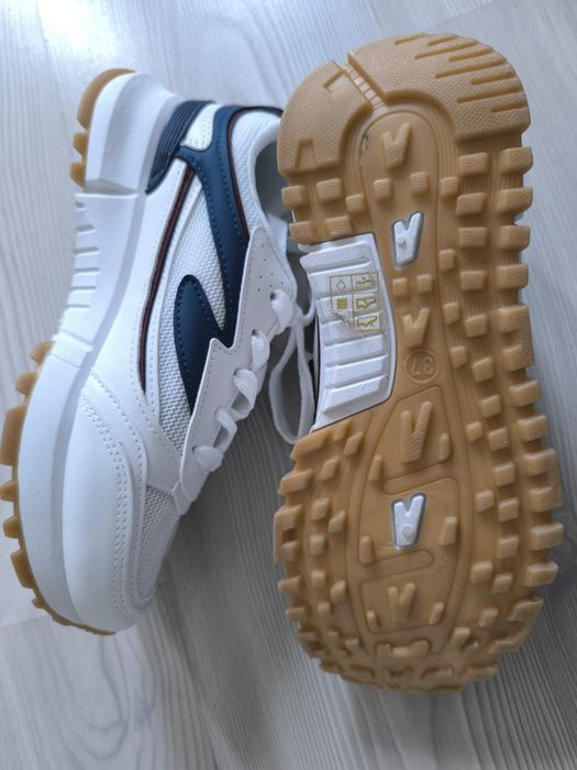 Маратонки 36 номер