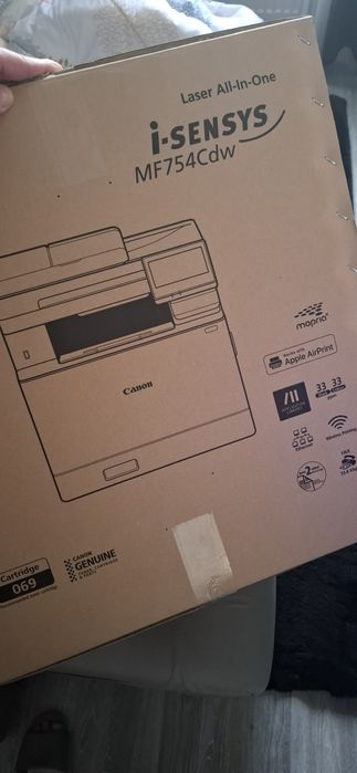 Imprimanta multifuntionala Canon i-SENSYS MF754Cdw noua, tonerele 100%
