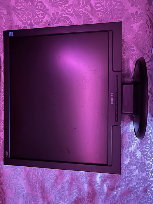 Монитор philips