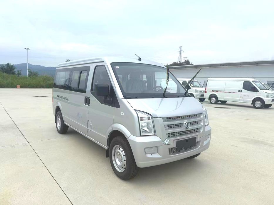 Микроавтобус-минивэн Донгфенг. Новый