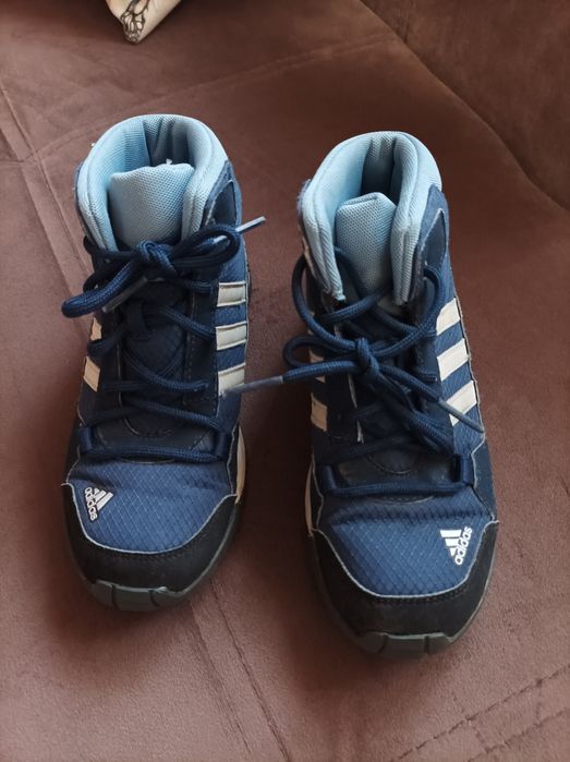 Боти на Adidas сини