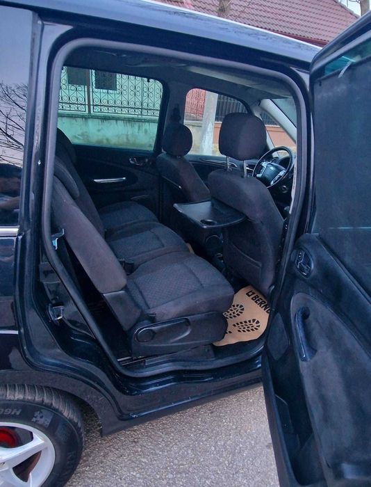 Ford Galaxy   2007  7Locuri