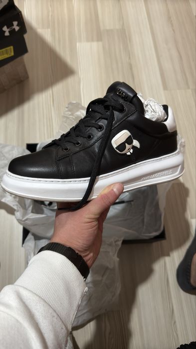 Karl lagerfeld marimea 44