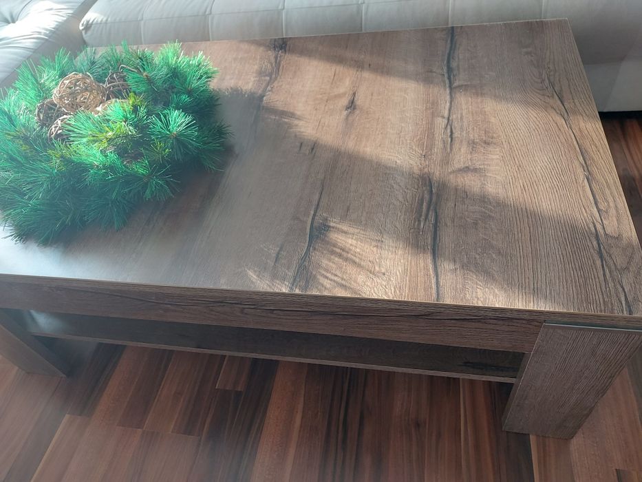 Масивна маса за хол гр. Пловдив Беломорски • OLX.bg