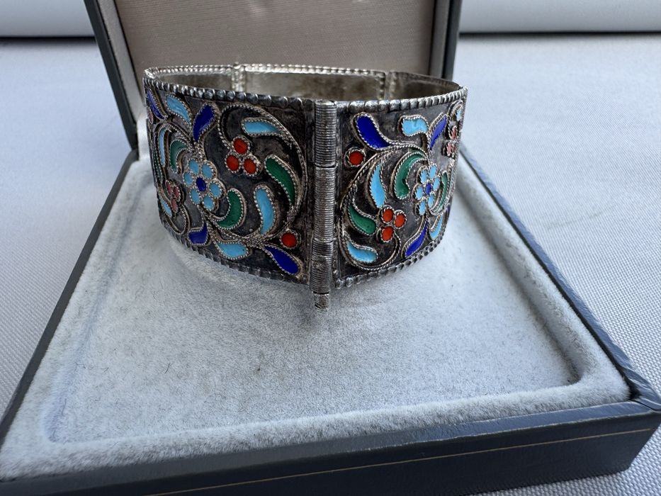 Bratara din argint si email