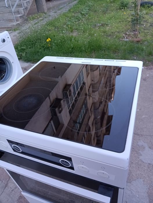 Свободно стояща печка с керамичен плот  Gorenje с 2 години гаранция!