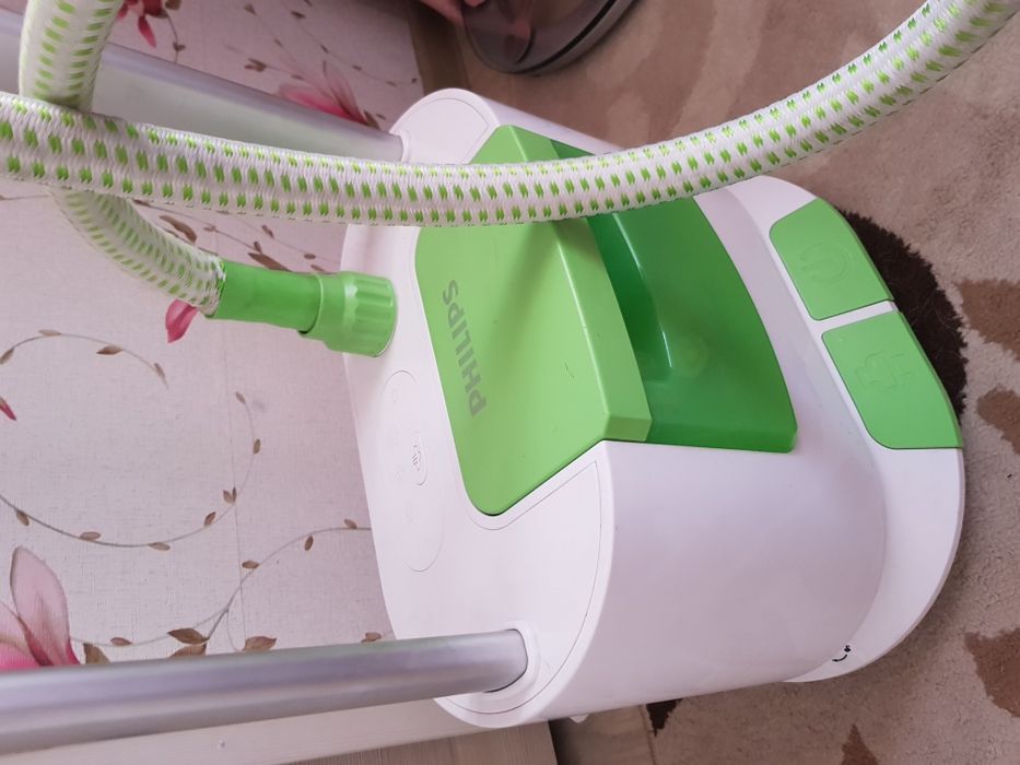 Продам отпариватель Philips
