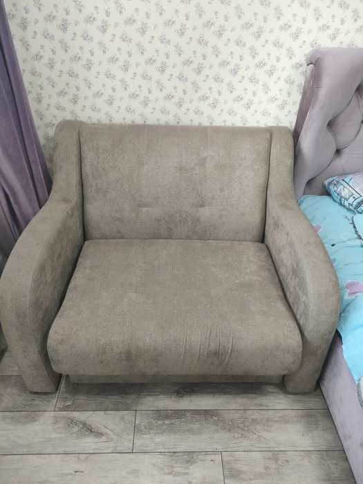 Срочно продам мини диван раскладной