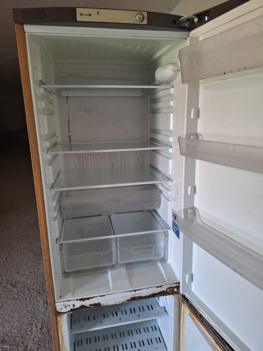 Продам холодильник