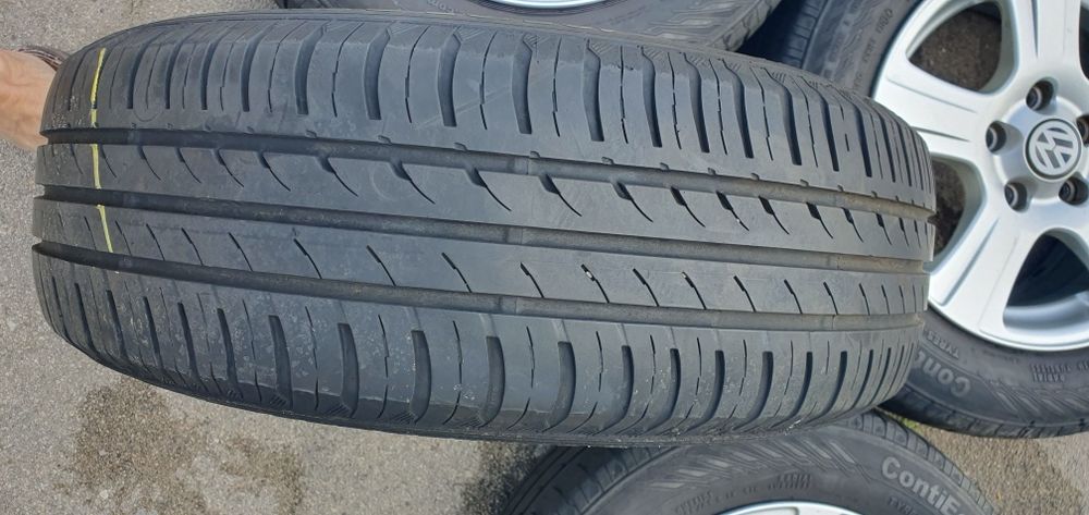 Гуми с ляти джанти 195х65х15WV AUDI