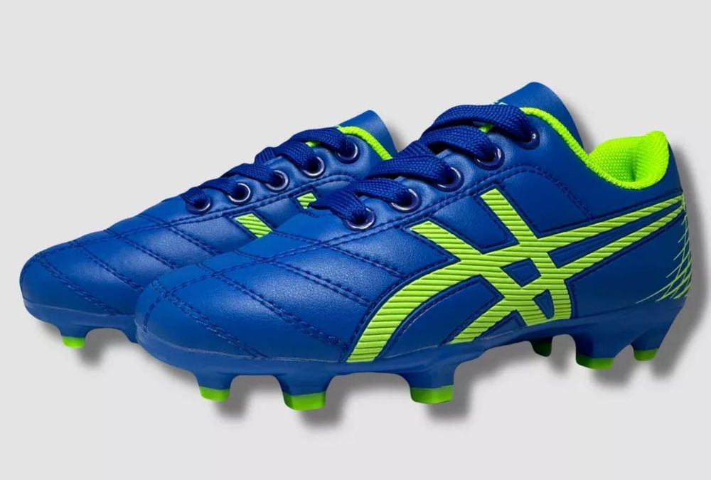 Футбольные бутсы для мальчика