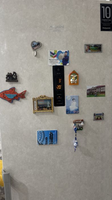 Продам холодильник срочно связи переездом