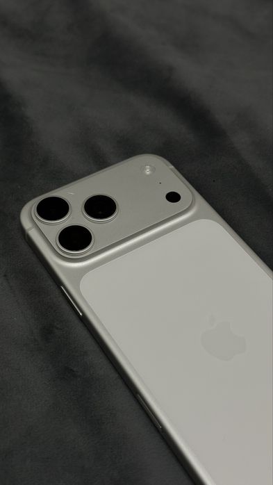 iPhone 17 pro max, silver, 1 TB