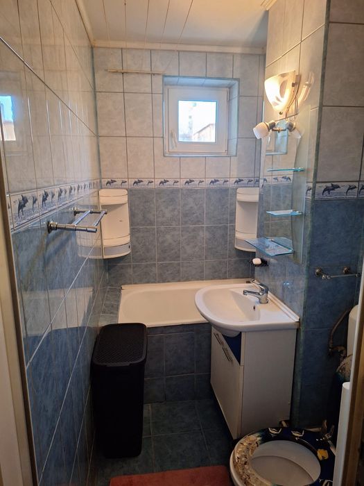 Închiriez apartament 2 camere