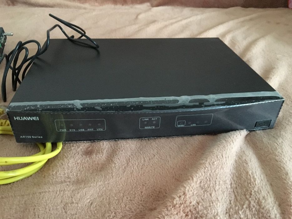 Huawei AR151 access router+optical fiber device - ideal intreprinderi
