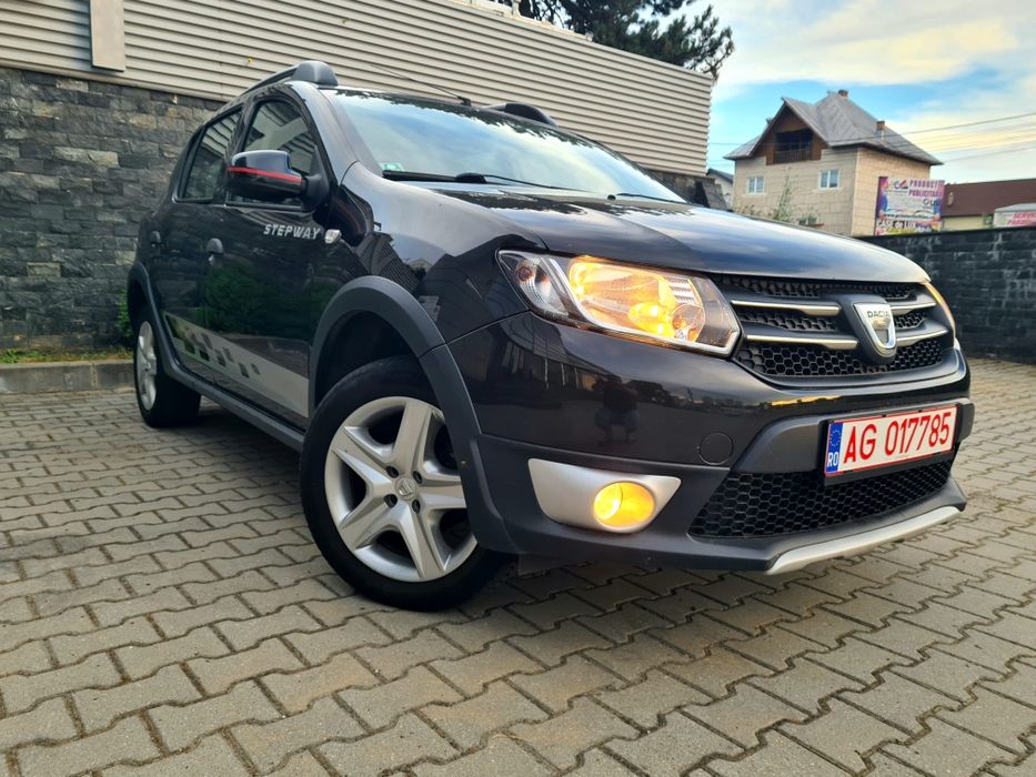 Dacia Sandero Stepway-an 2014-0.9 Tce90-Rar efectuat-euro 5-navi-parc auto-inmatriculat
