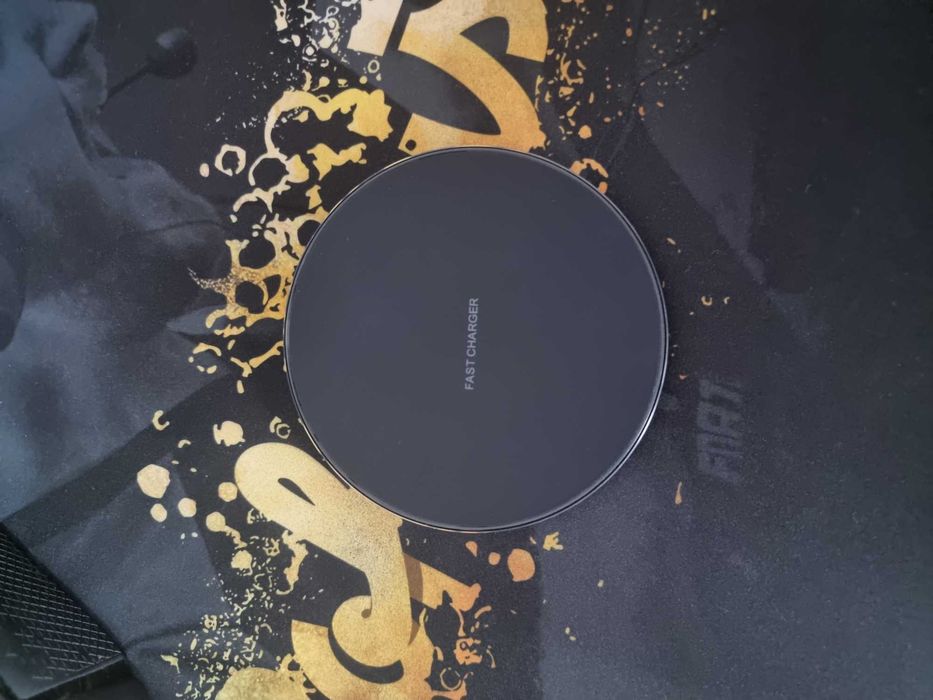 Vand incarcator wireless Power Delivery nou