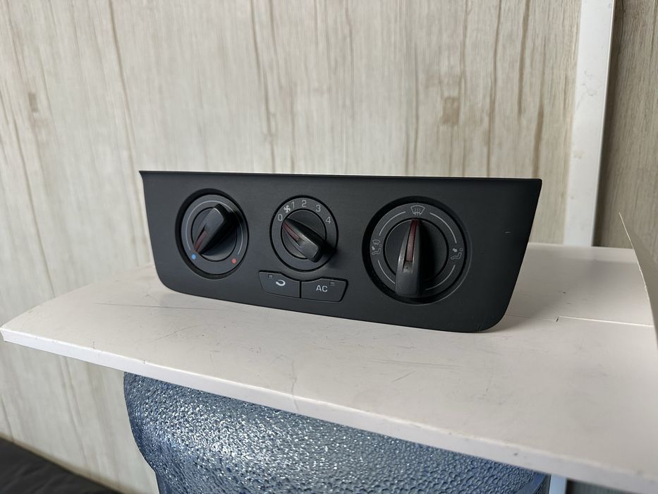 Управление Климатик за Сеат Ибиза 2008-2015г.!