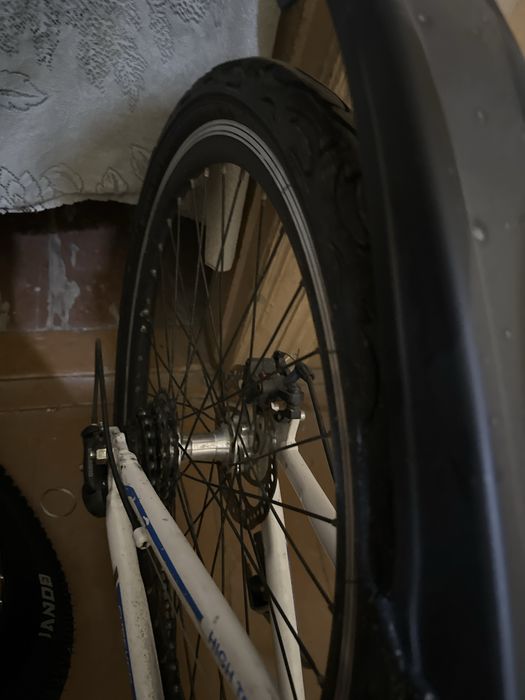 26 razmer alimenovi rama yengil hamma nasasi yangi terilgan