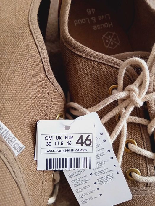 нови обувки N46 .