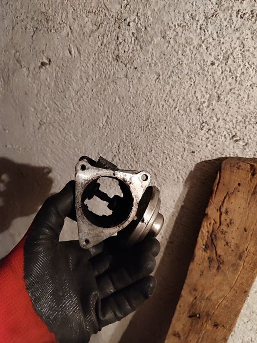 EGR охладител и клапан  от 1.9 TDI