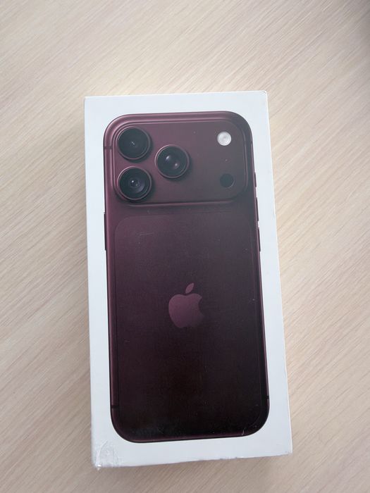 iPhone 18 Pro 256 Gb, бургунди