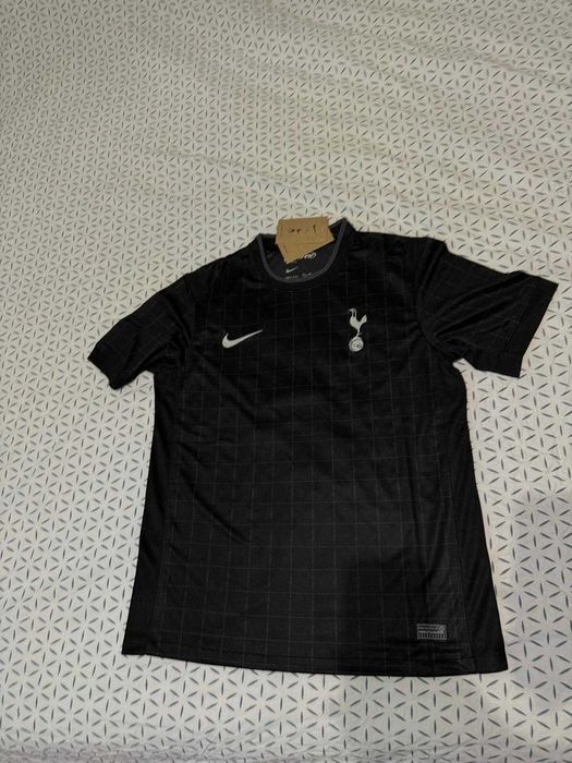 Tricou Dragusin Tottenham away sezonul nou 2025-2026 fotbal