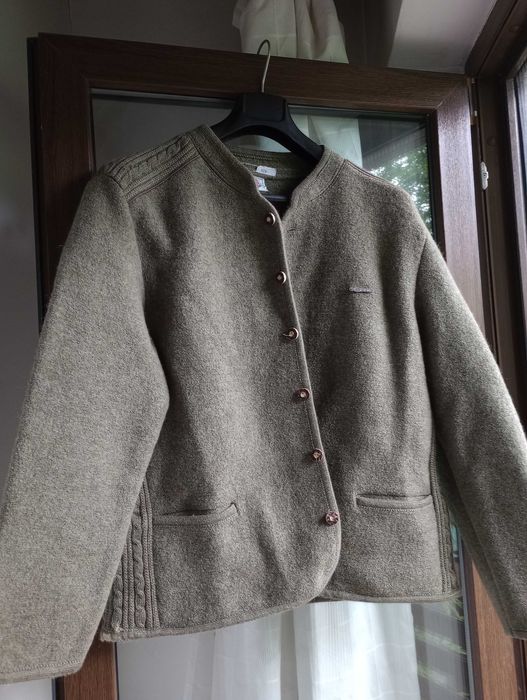 cardigan barbati 48,stofa lana fiarta,traditional,kaki deschis,vintage,marca Alpenland