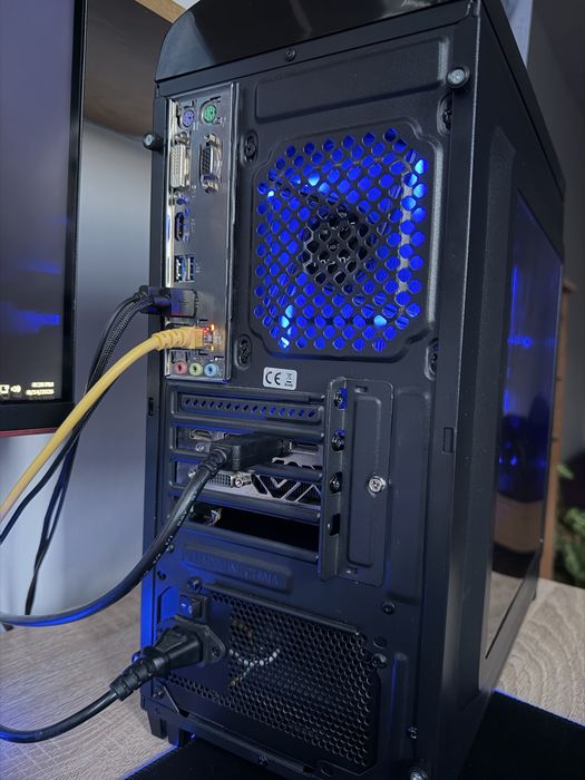 PC Gaming Ryzen 7 3700X…