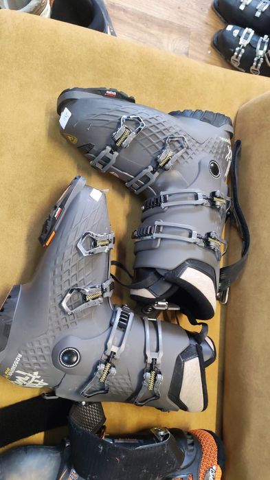 Clapari nr 43 mondo  27-28