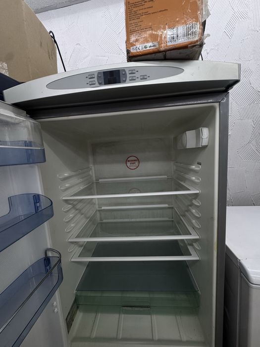 Хладилник с фризер gorenje инокс
