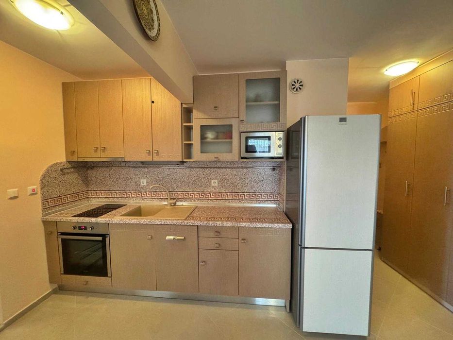 Продава се Тристаен апартамент в Поморие - 82 кв.м за 1586 €/кв.м - Снимка #5