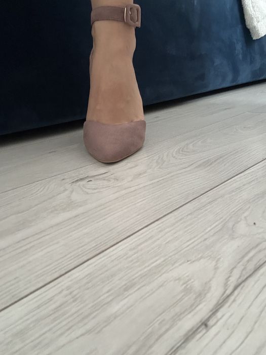 Туфли на ремешке