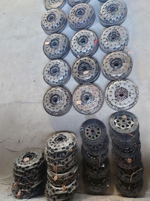 Съединител Маховик Притискател BMW БМВ  ф10 ф11 ф20 Е87 Е90 х1 х3 **