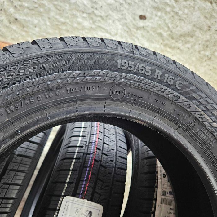 4 бусови гуми 195/65R16C Continental VanContact 4Season 104T DOT3825
