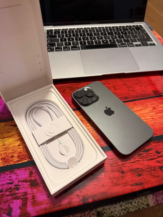 iPhone 16 pro black 512gb ca nou, 100% baterie folosit 6 luni, factura