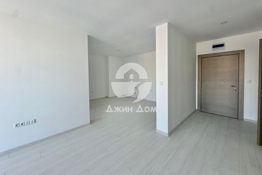 Продава се Тристаен апартамент в к.к. Слънчев бряг - 87 кв.м за 1495 €/кв.м - Снимка #1