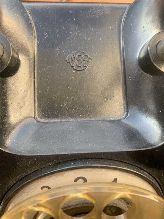 Телефон бакелитовый настольный