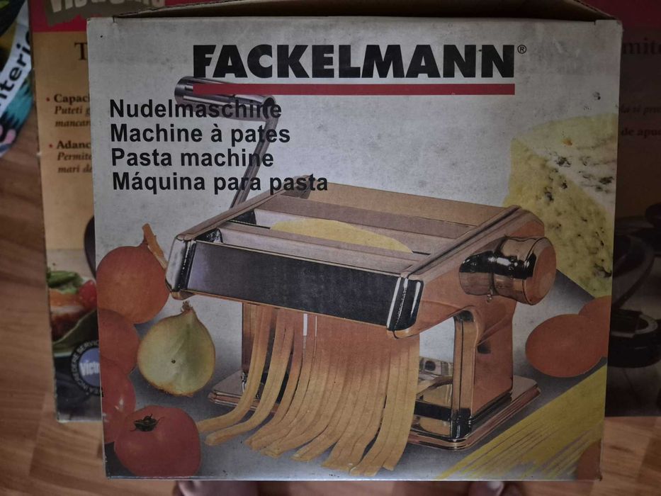 Mașină manuală de făcut paste Fackelmann – model clasic cu manivelă