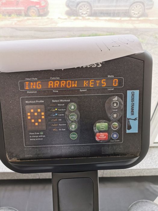 -50% Крос тренажов Life Fitness