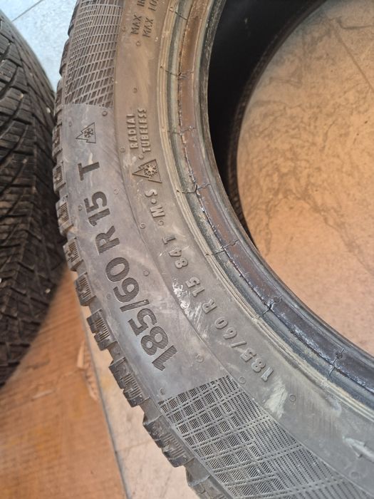 Vând cauciucuri 185/60/15 M+S set complet imp Germania//Continental//