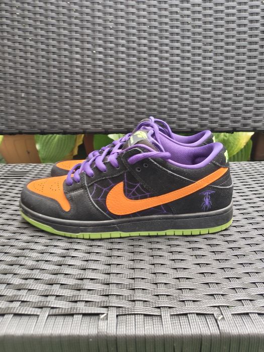 The Nike SB Dunk Low "Night of Mischief