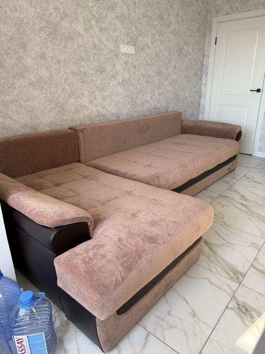 Продам диван и комод