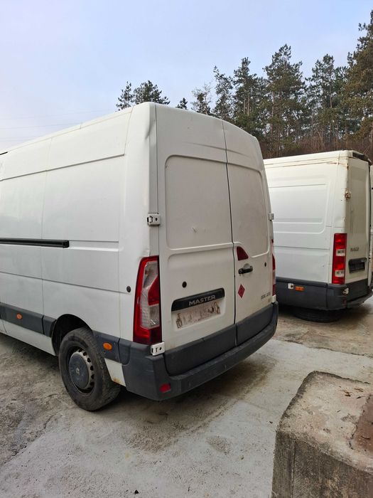 Dezmembrez Renault Master 2.3 euro 5 2014