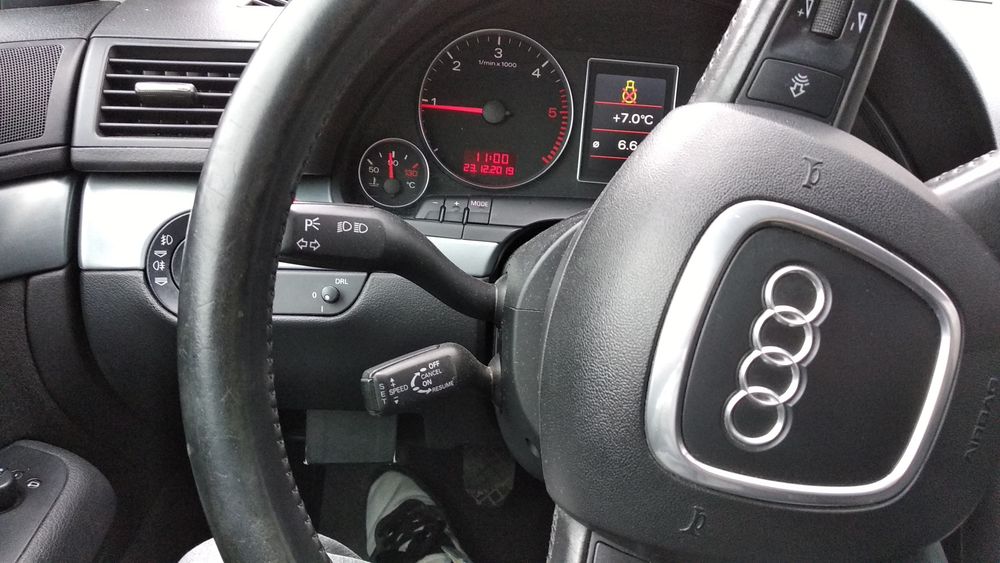 AUDI A4 2004 — imagine 5