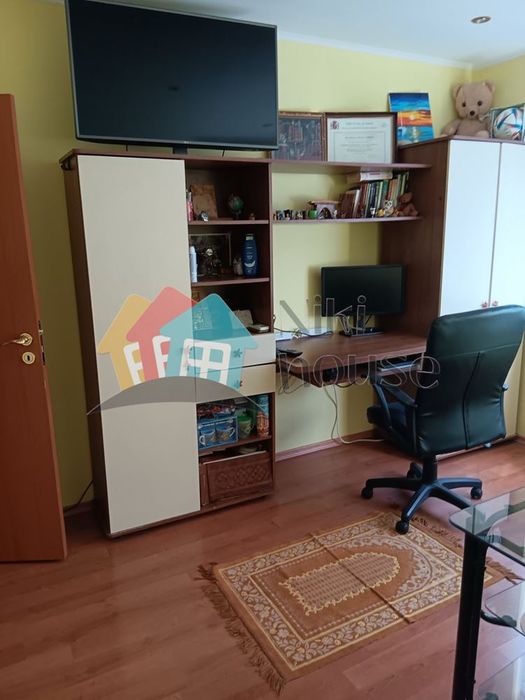 Продава се Тристаен апартамент в Варна, Левски - 75 кв.м за 1767 €/кв.м - Снимка #2