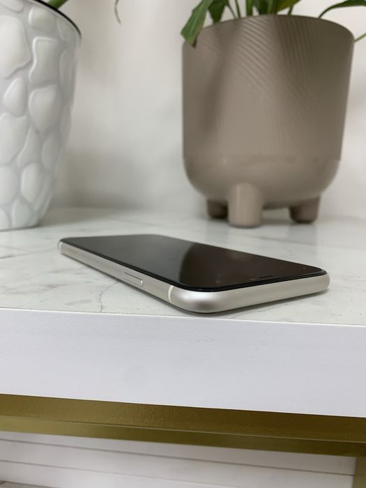 Iphone 11 64 gb.