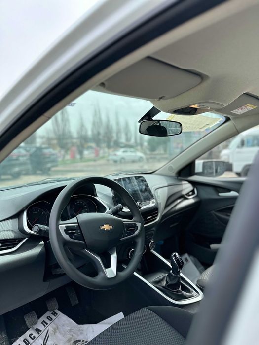 Onix Premier 2024 (Avtokredit)