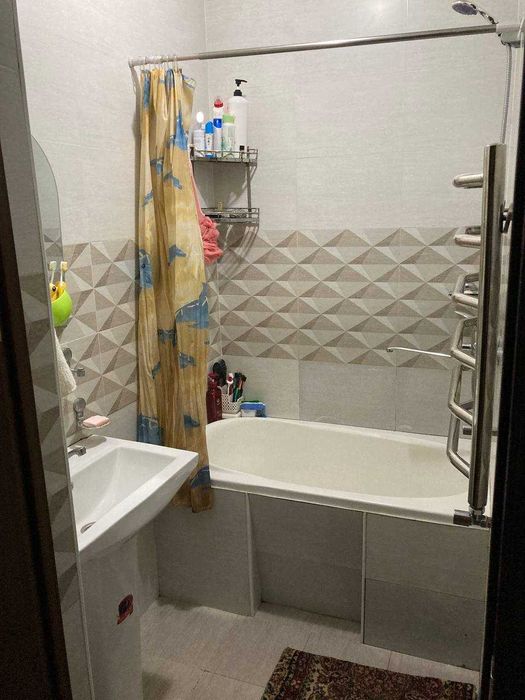 Квартира сотилади Шайхонтохур тумани  Ок тепа ор.р РОВД