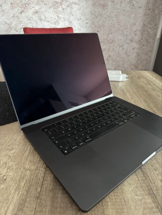 Apple MacBook Pro 16